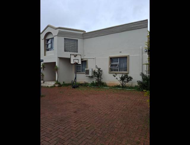 3 BEDROOM PROPERTY TO RENT IN GREENSIDE